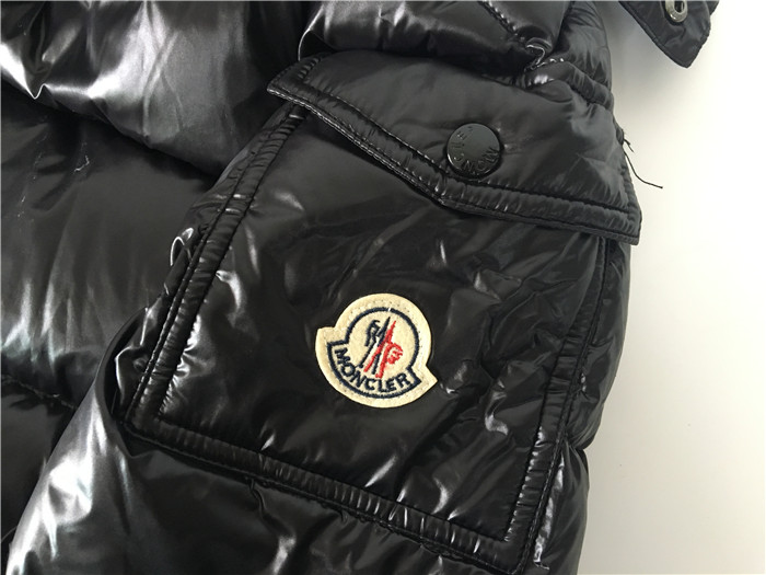 MONCLER SCEGLIE RFID PER GARANTIRE I SUOI ACQUIRENTI