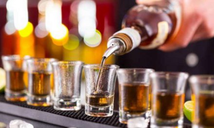 ANCHE LE BEVANDE ALCOLICHE SCELGONO LA STRADA SALUTISTICA IN ETICHETTA